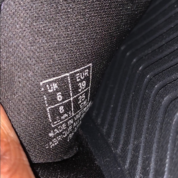 Puma slides - Picture 2 of 2
